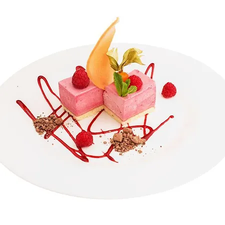 Restaurant & Design Noem Arch فندق 4*