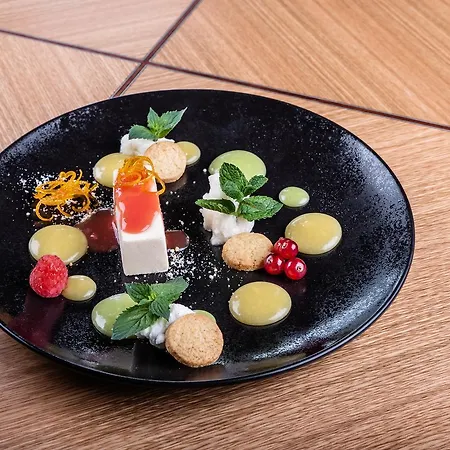 Restaurant & Design Noem Arch 4*